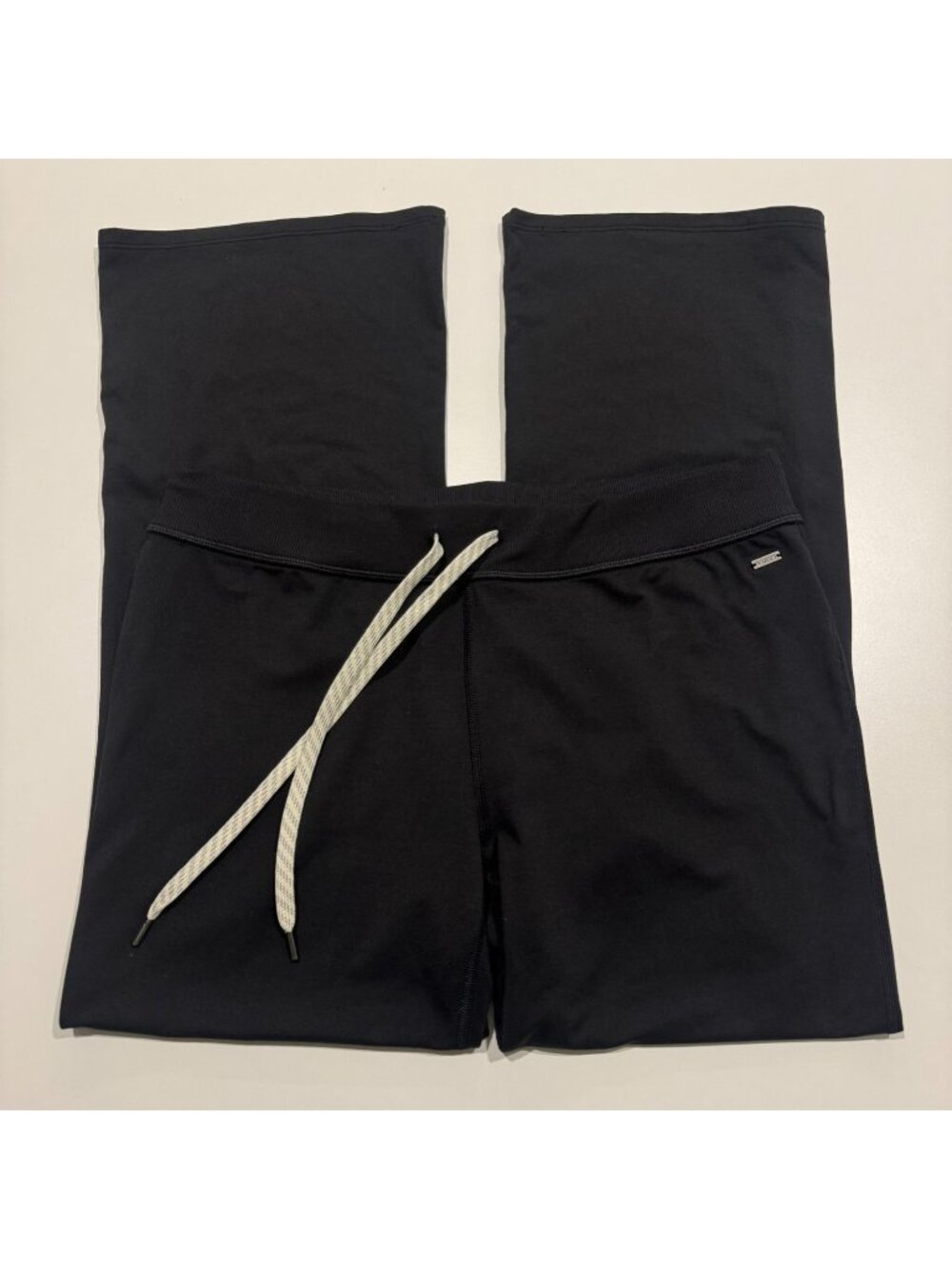 Vuori Women's Halo Straight Leg Ankle Pant VW4496 Black Size M EUC